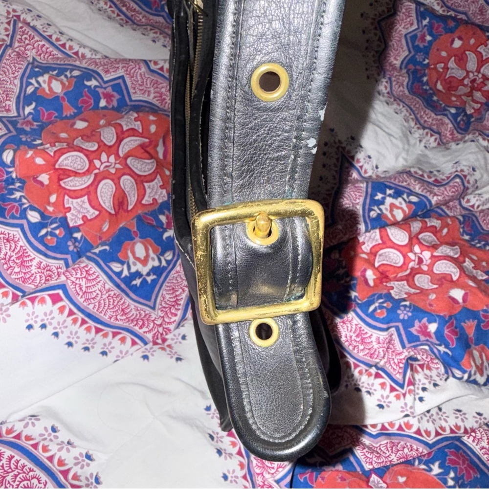 Vtg Coach Legacy Zip #9966 Black Leather Crossbody Shoulder Bag Gold Hardware - Picture 6 of 14